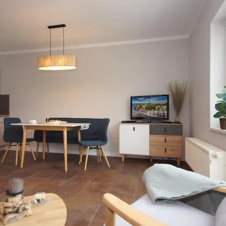 Haus Seeblick Mit 9 Wohnungen Alt Reddevitz Exterior foto