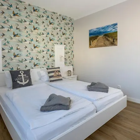 Haus Seeblick Mit 9 Wohnungen Alt Reddevitz Exterior foto